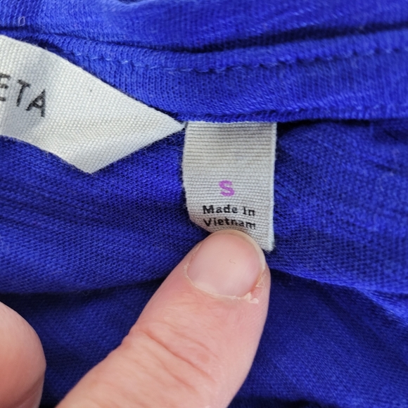 Womens Athleta Short Sleeve T-Shirt Cotton Poly Blend in bright Blue Size Small - Picture 3 of 9